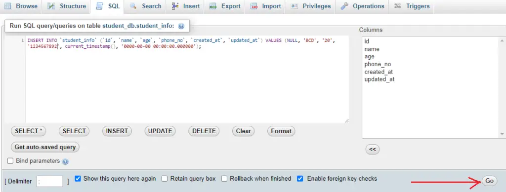 How to display data from database in php